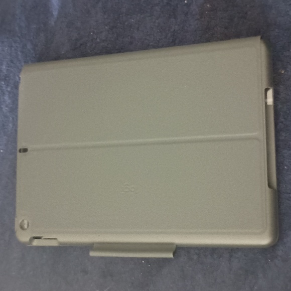 Slime Folio Ipad keyboard and case